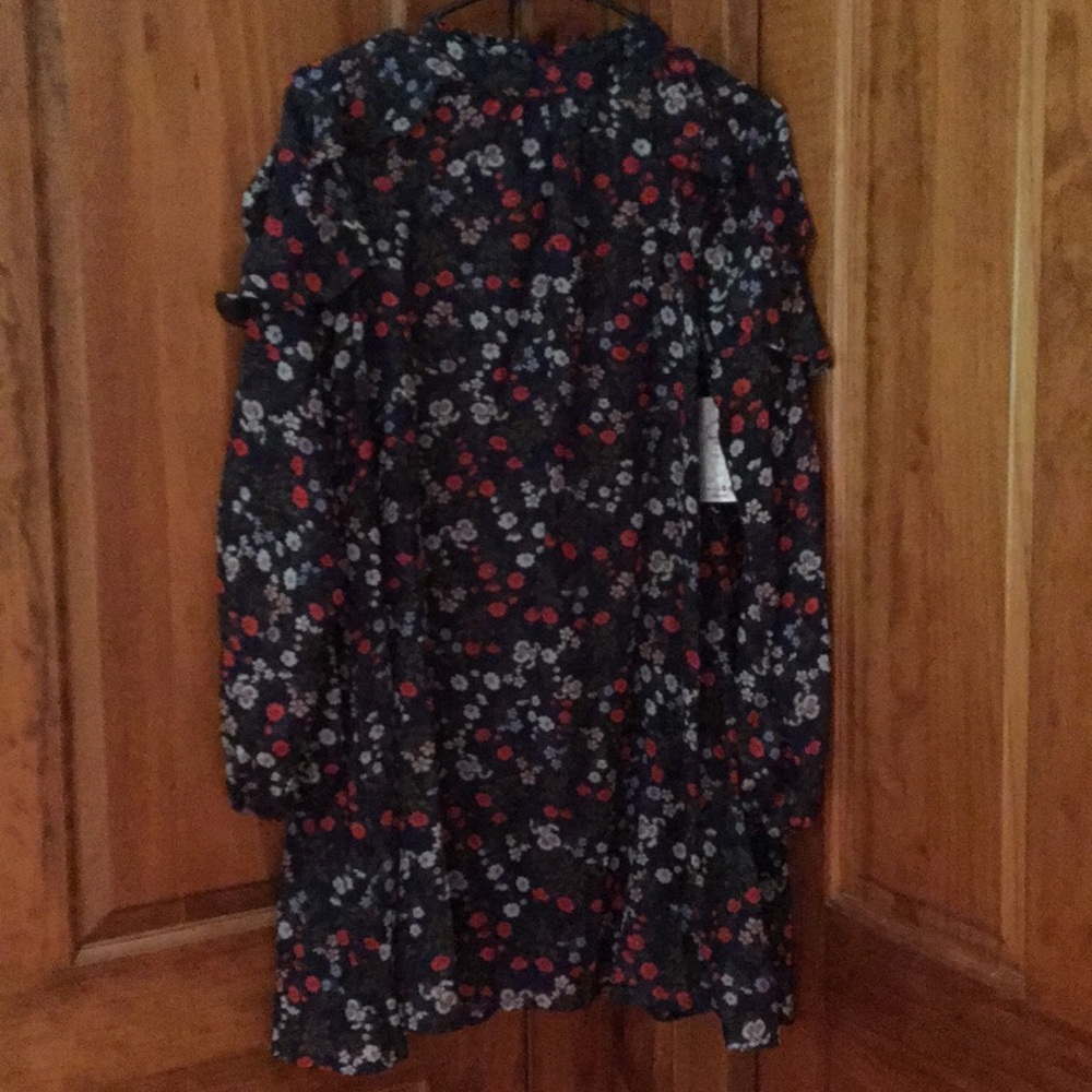 Beautiful, floral print dress